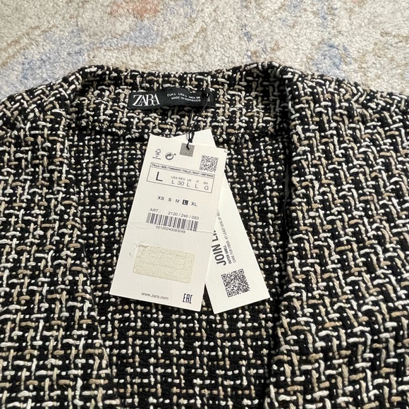 NWT ZARA TEXTURED DRESS WITH JEWEL BUTTON BLACK / ECRU 2120/240 - Picture 6 of 13